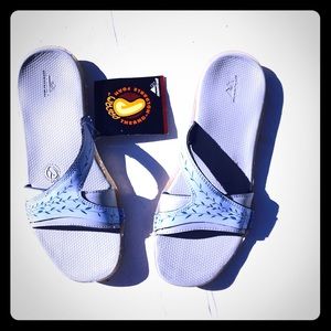 montrail moldable flip flops